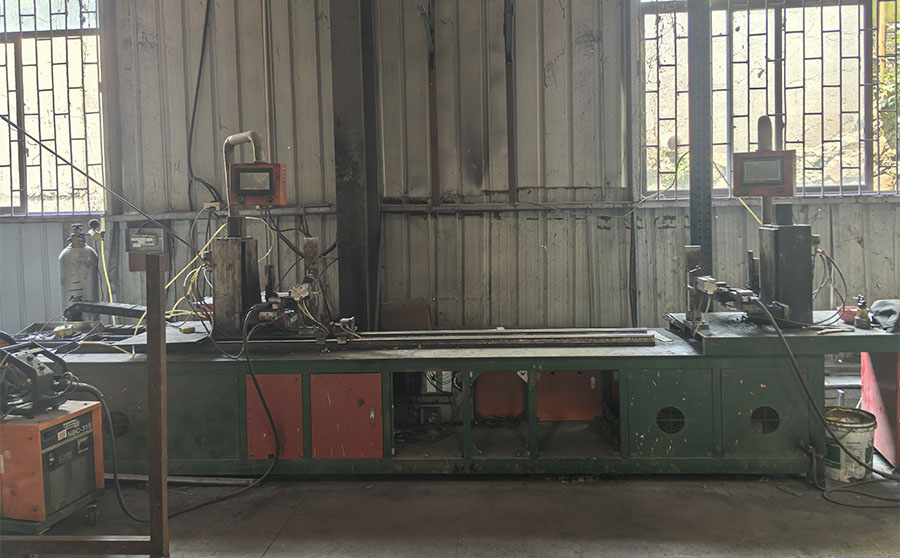 自動(dòng)焊機(jī)